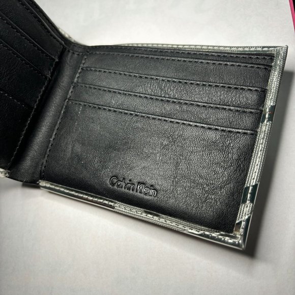 Calvin Klein Men's Wallet | Billfold Wallet | Metallic | Men's Accessories - Picture 3 of 5